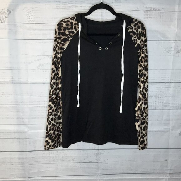 NWOT Black Leopard Print Hoodie - Picture 4 of 5
